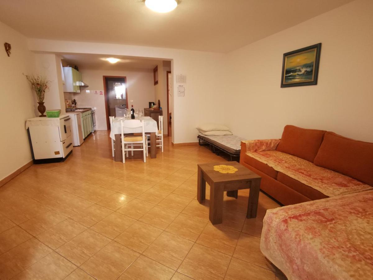 Apartmani Berber Babici Exterior foto